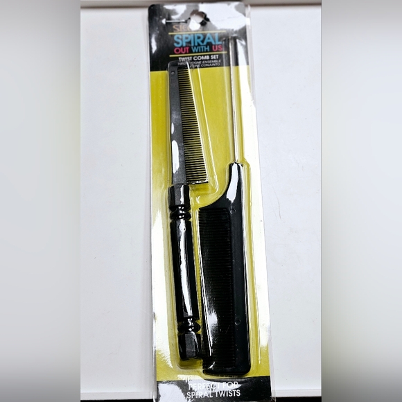 NWT SLEEK SET OF 2 BLACK SPIRAL OUT WITH US HAIR COMBS! - Picture 5 of 5